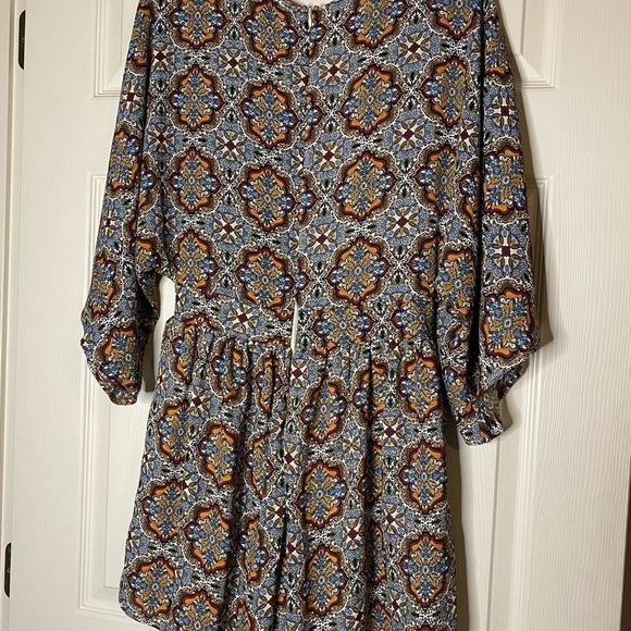NWT Romeo + Juliet Couture Romper - Picture 4 of 6